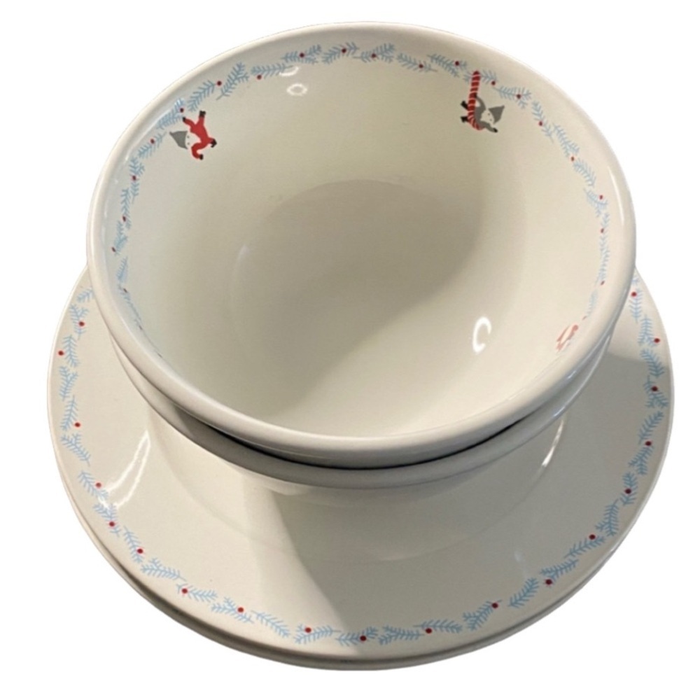 IKEA Holiday Decorative White Bowl and Plate Set. Gnome Design. 2 Plates/2 Bowls